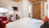 Schweizerhaus Swiss Quality Hotel Room