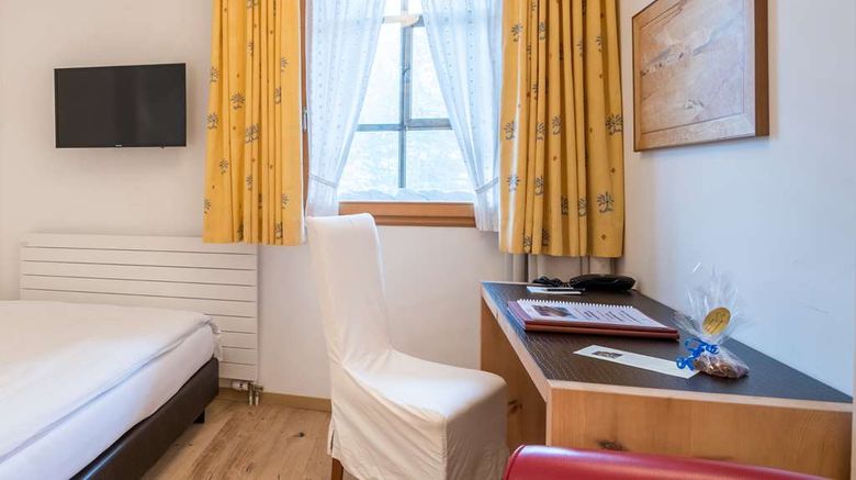 <b>Schweizerhaus Swiss Quality Hotel Room</b>. Images powered by <a href="https://iceportal.shijigroup.com/" title="IcePortal" target="_blank">IcePortal</a>.