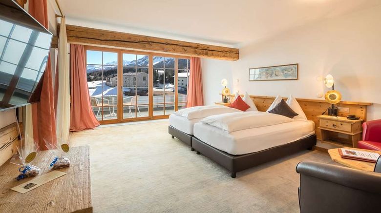 <b>Schweizerhaus Swiss Quality Hotel Suite</b>. Images powered by <a href="https://iceportal.shijigroup.com/" title="IcePortal" target="_blank">IcePortal</a>.