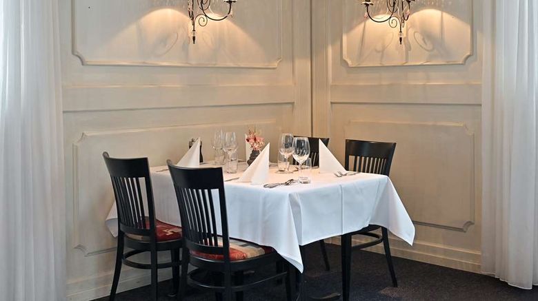 <b>Zofingen Swiss Quality Hotel Restaurant</b>. Images powered by <a href="https://iceportal.shijigroup.com/" title="IcePortal" target="_blank">IcePortal</a>.