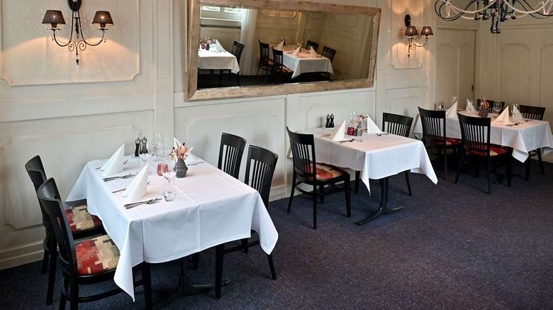 <b>Zofingen Swiss Quality Hotel Restaurant</b>. Images powered by <a href="https://iceportal.shijigroup.com/" title="IcePortal" target="_blank">IcePortal</a>.