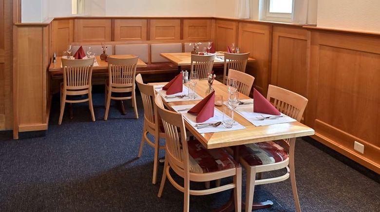 <b>Zofingen Swiss Quality Hotel Restaurant</b>. Images powered by <a href="https://iceportal.shijigroup.com/" title="IcePortal" target="_blank">IcePortal</a>.