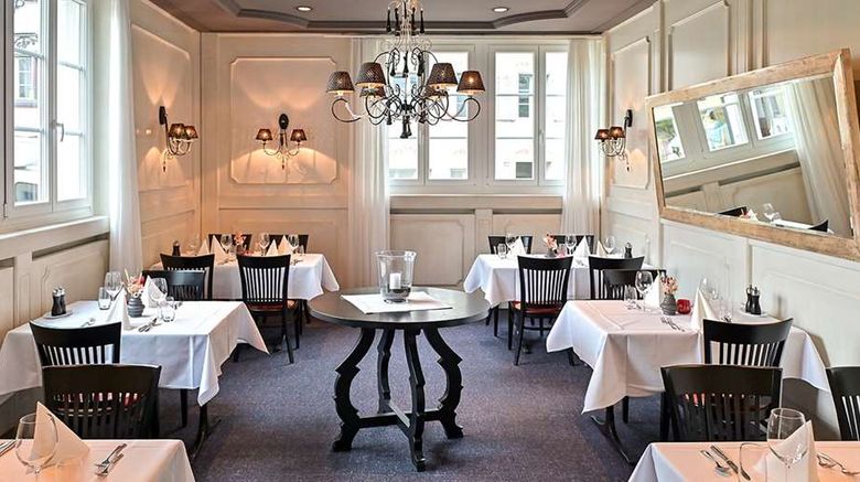 <b>Zofingen Swiss Quality Hotel Restaurant</b>. Images powered by <a href="https://iceportal.shijigroup.com/" title="IcePortal" target="_blank">IcePortal</a>.