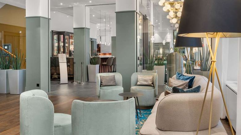 <b>Waldstaetterhof Swiss Q Hotel Lobby</b>. Images powered by <a href="https://iceportal.shijigroup.com/" title="IcePortal" target="_blank">IcePortal</a>.