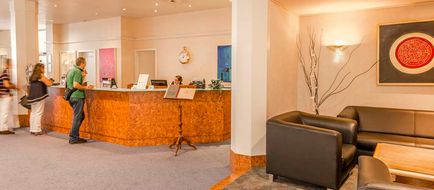 Metropole Hotel Lobby