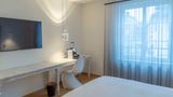 CASPAR   The Three-House Hotel Room