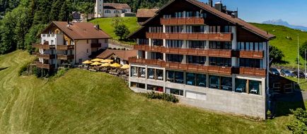 Bellevue Hotel Exterior