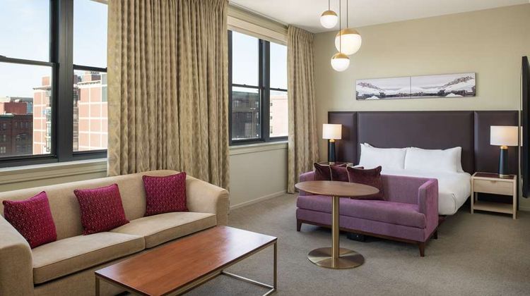 Hotel Savoy Kansas City, Tapestry Room
