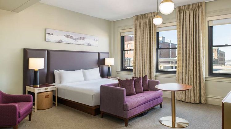 Hotel Savoy Kansas City, Tapestry Room