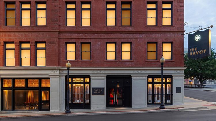 Hotel Savoy Kansas City, Tapestry Exterior