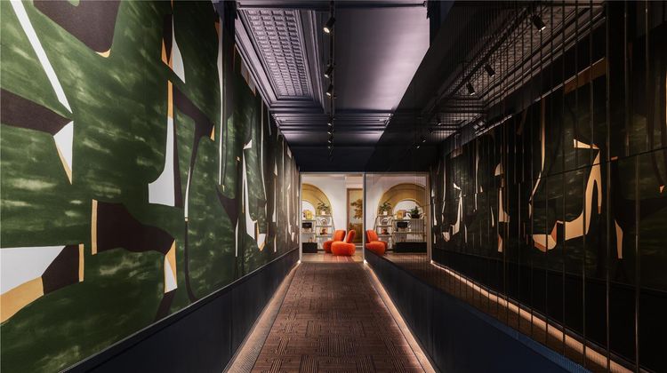 Hotel Savoy Kansas City, Tapestry Lobby