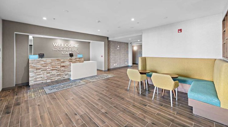 Hampton Inn by Hilton Calexico Lobby
