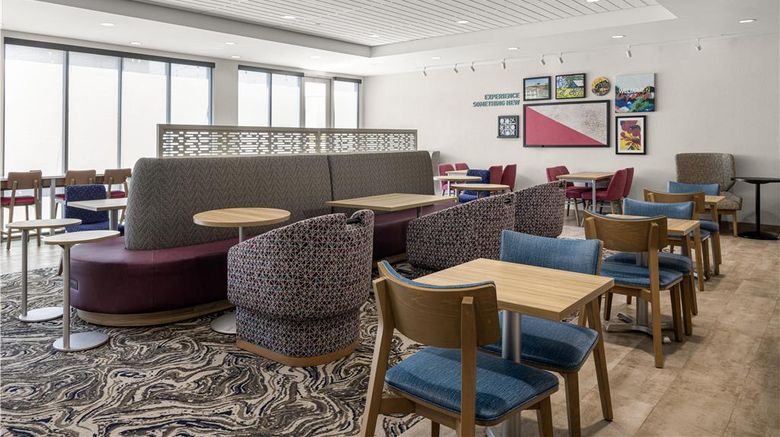 <b>Home2 Suites by Hilton Dry Ridge Lobby</b>. Images powered by <a href="https://iceportal.shijigroup.com/" title="IcePortal" target="_blank">IcePortal</a>.