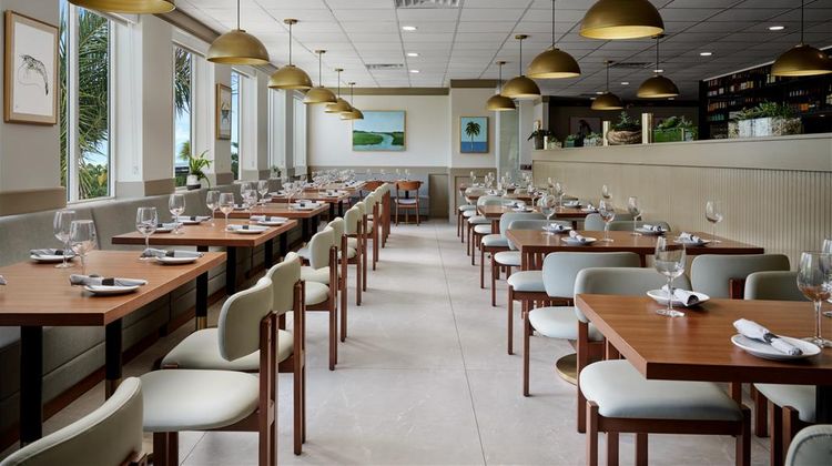 DoubleTree by Hilton Brunswick Restaurant