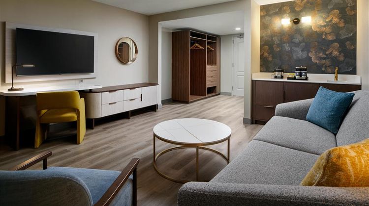 DoubleTree by Hilton Brunswick Room