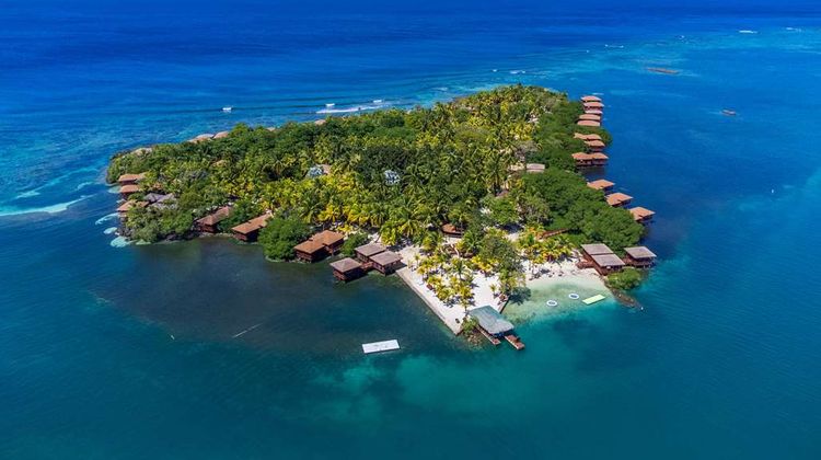 Anthony's Key Resort Exterior
