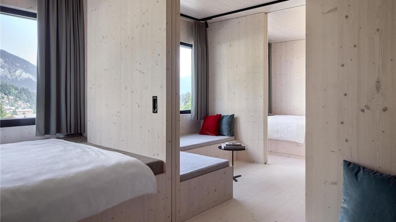<b>Me and All Hotel Flims, by Hyatt Suite</b>. Images powered by <a href="https://iceportal.shijigroup.com/" title="IcePortal" target="_blank">IcePortal</a>.