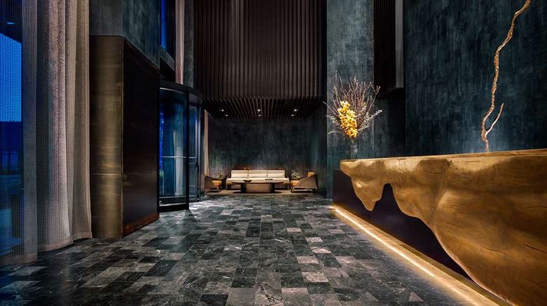 <b>Nobu Hotel Chicago Lobby</b>. Images powered by <a href="https://iceportal.shijigroup.com/" title="IcePortal" target="_blank">IcePortal</a>.