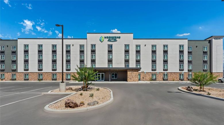 WoodSpring Suites Tucson Medical Center Exterior. Images powered by <a href="https://iceportal.shijigroup.com" target="_blank" rel="noopener">Ice Portal</a>.
