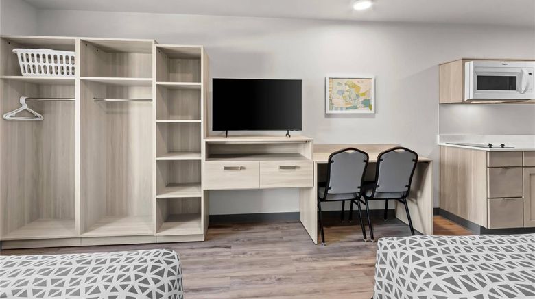 <b>WoodSpring Suites Tucson Medical Center Suite</b>. Images powered by <a href="https://iceportal.shijigroup.com/" title="IcePortal" target="_blank">IcePortal</a>.