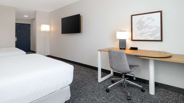 <b>Spark by Hilton Summerville Room</b>. Images powered by <a href="https://iceportal.shijigroup.com/" title="IcePortal" target="_blank">IcePortal</a>.