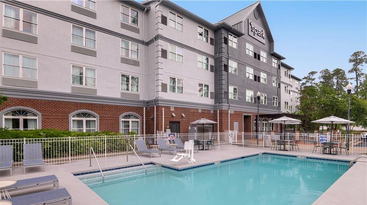 Spark by Hilton Summerville Pool