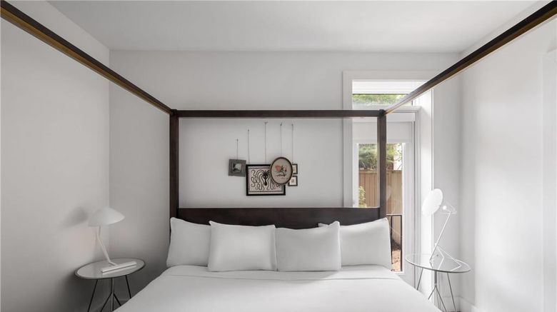 <b>Reside Navy Yard, a Wyndham Residence Suite</b>. Images powered by <a href="https://iceportal.shijigroup.com/" title="IcePortal" target="_blank">IcePortal</a>.