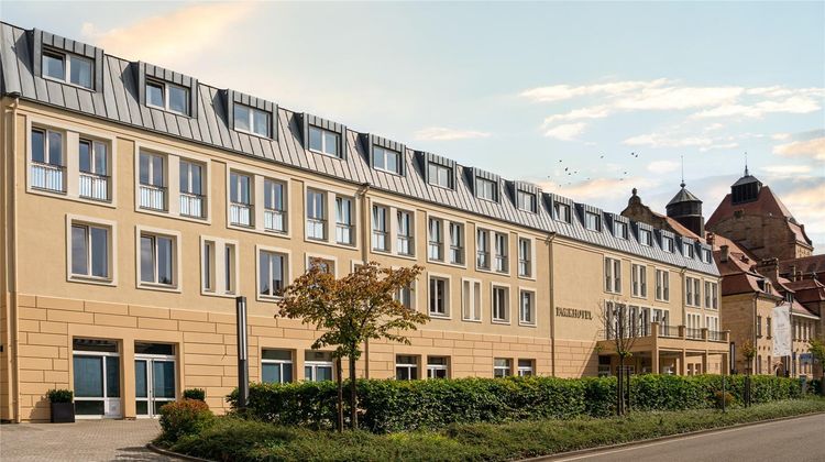 Parkhotel Landau Exterior