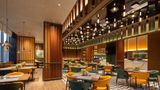 Hampton HGH Lakeside Restaurant