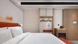 Hampton HGH Lakeside Room