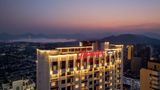 Hampton HGH Lakeside Exterior