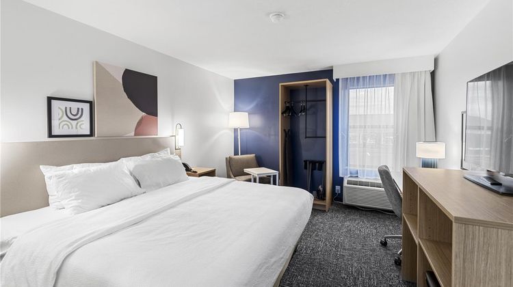 Spark Abingdon I-81 Room