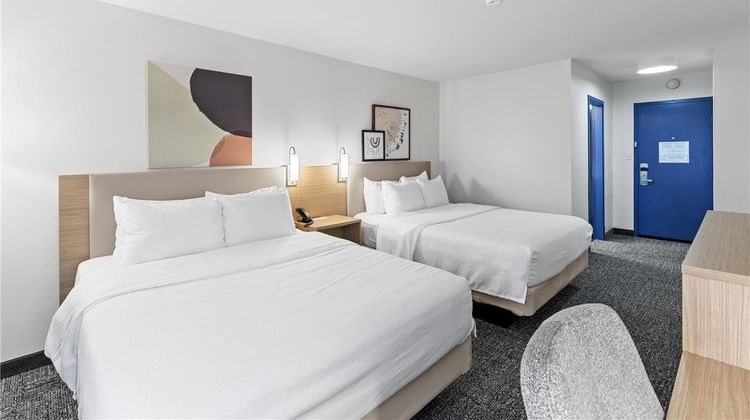 Spark Abingdon I-81 Room