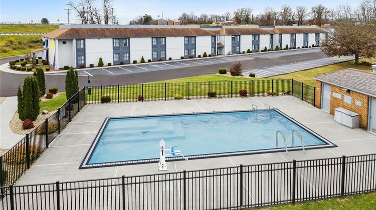 Spark Abingdon I-81 Pool