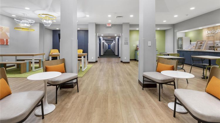 Spark Abingdon I-81 Lobby