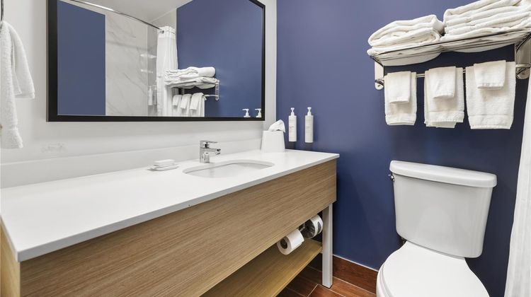 Spark Abingdon I-81 Room