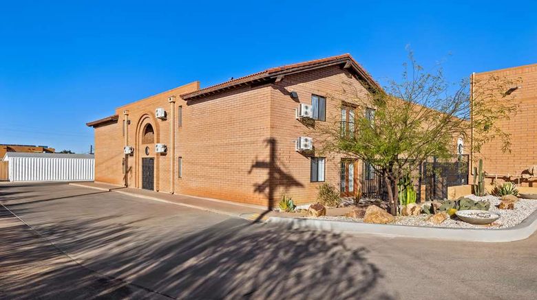 <b>Clarion Inn Sierra Vista Exterior</b>. Images powered by <a href="https://iceportal.shijigroup.com/" title="IcePortal" target="_blank">IcePortal</a>.