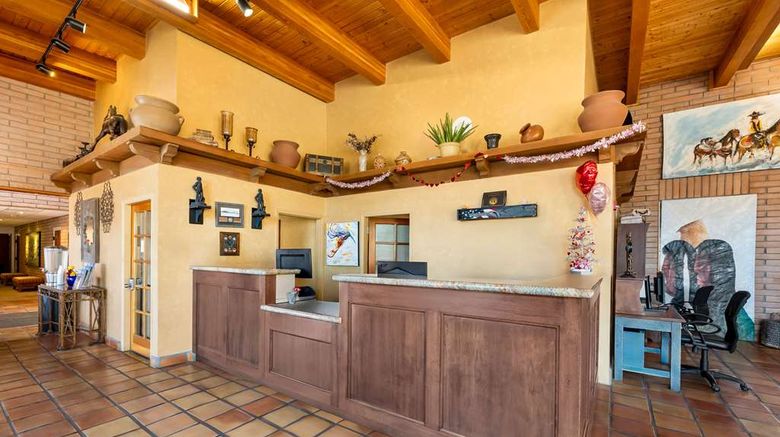 <b>Clarion Inn Sierra Vista Lobby</b>. Images powered by <a href="https://iceportal.shijigroup.com/" title="IcePortal" target="_blank">IcePortal</a>.
