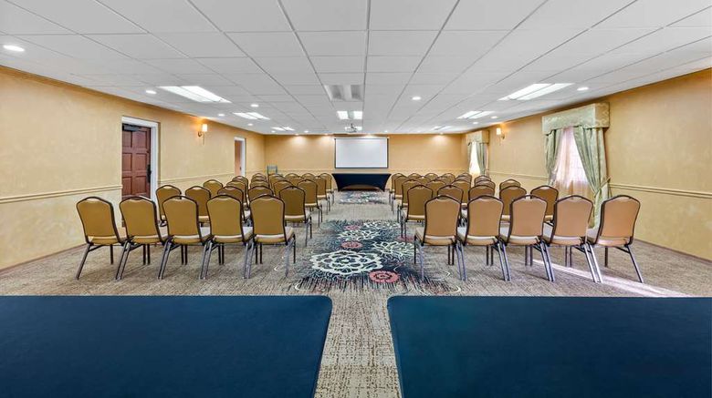 <b>Clarion Inn Sierra Vista Meeting</b>. Images powered by <a href="https://iceportal.shijigroup.com/" title="IcePortal" target="_blank">IcePortal</a>.