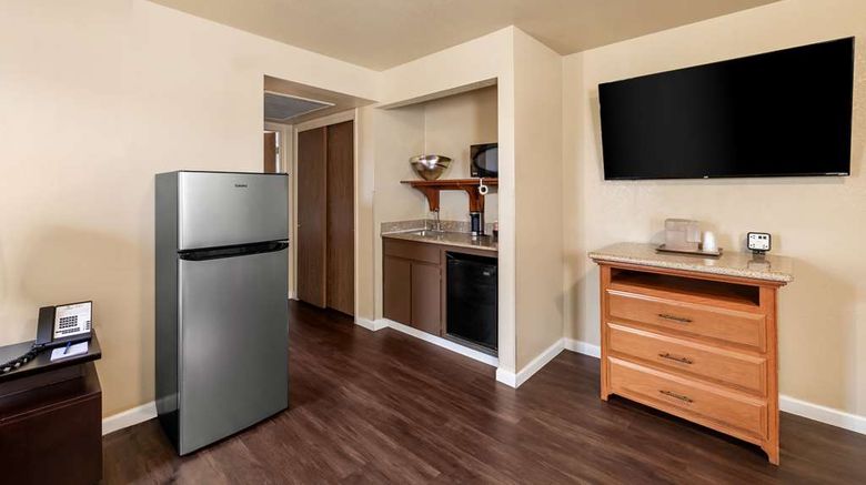 <b>Clarion Inn Sierra Vista Suite</b>. Images powered by <a href="https://iceportal.shijigroup.com/" title="IcePortal" target="_blank">IcePortal</a>.