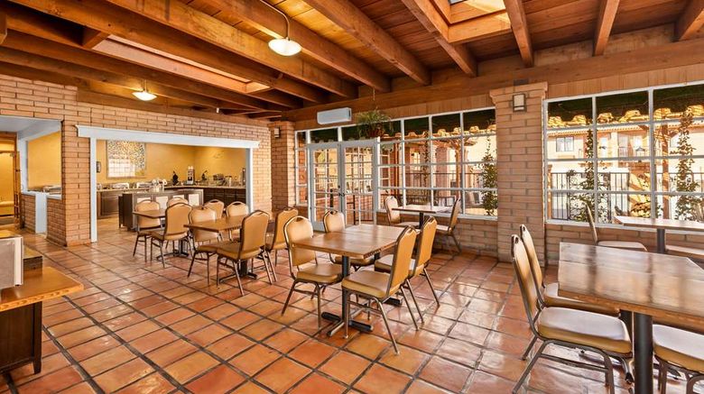 <b>Clarion Inn Sierra Vista Restaurant</b>. Images powered by <a href="https://iceportal.shijigroup.com/" title="IcePortal" target="_blank">IcePortal</a>.