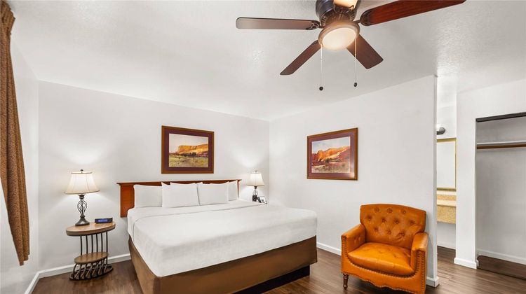 Clarion Inn Sierra Vista Room