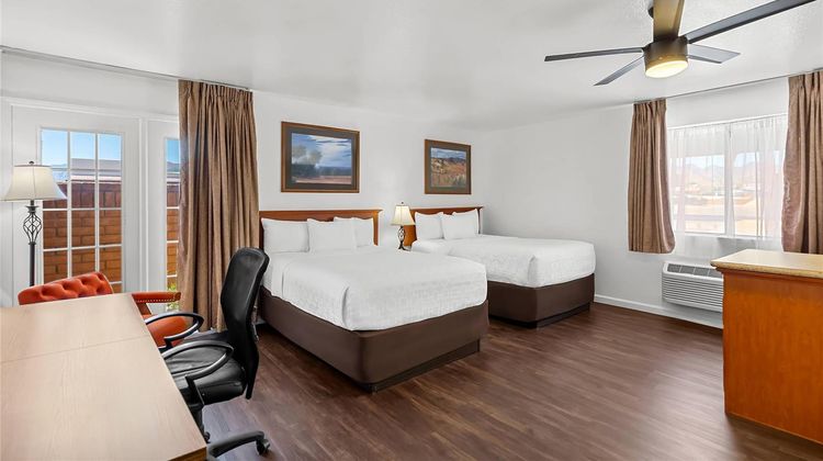 Clarion Inn Sierra Vista Room