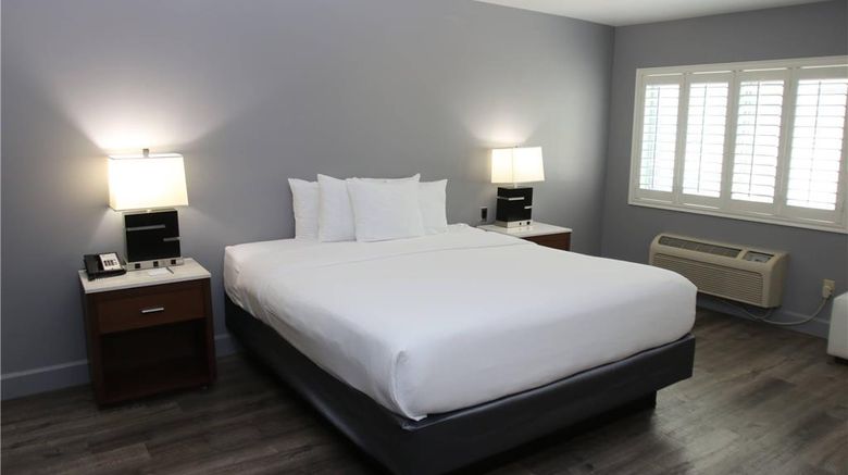<b>BLVD Hotel & Studios Universal-Hollywood Room</b>. Images powered by <a href="https://iceportal.shijigroup.com/" title="IcePortal" target="_blank">IcePortal</a>.