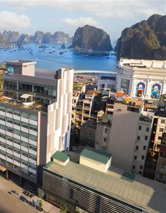 Tru by Hilton Ha Long Hon Gai Centre