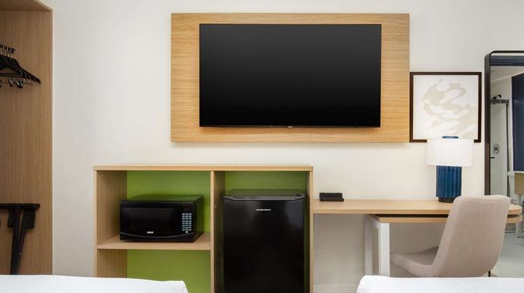 Spark by Hilton Brockville Room