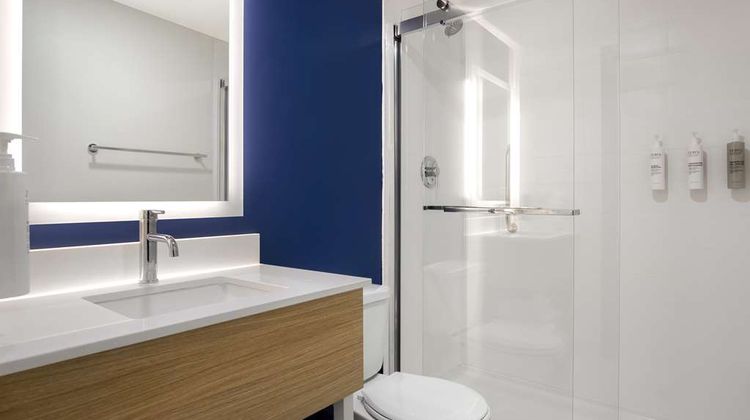 Spark by Hilton Brockville Room