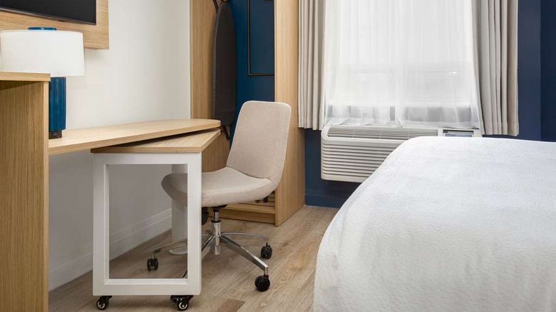 <b>Spark by Hilton Brockville Room</b>. Images powered by <a href="https://iceportal.shijigroup.com/" title="IcePortal" target="_blank">IcePortal</a>.