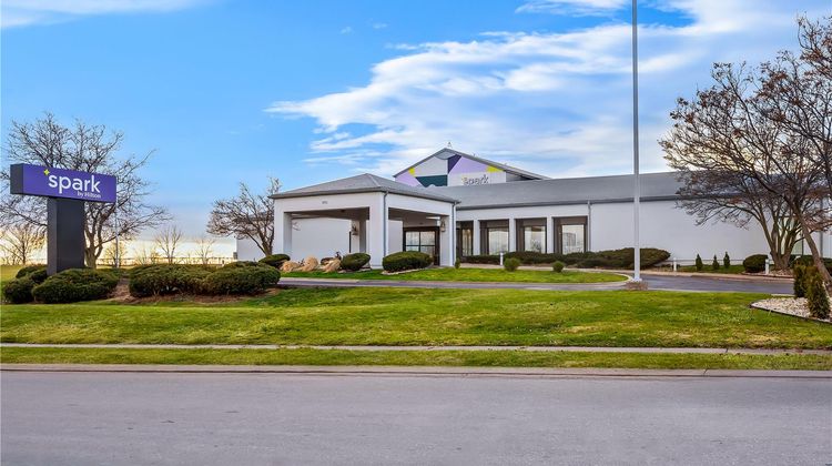 Spark by Hilton Bettendorf Quad Cities Exterior