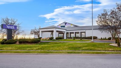 Spark by Hilton Bettendorf Quad Cities